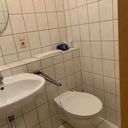 Linde Restaurant & 2*